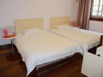 Qinyuan Hostel Yangzhou Exterior photo